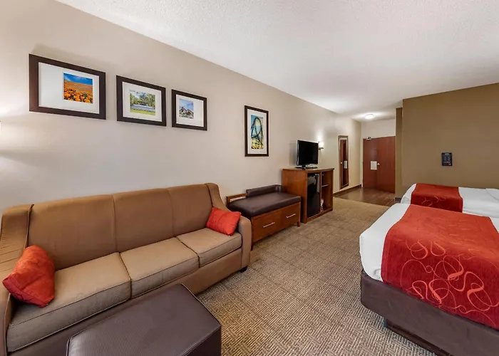 Comfort Suites Near Six Flags Magic Mountain